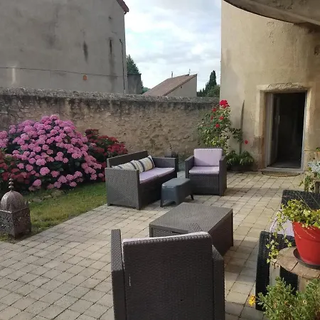 Gite Desertines, 4 Pieces, 8 Personnes - Fr-1-489-365 Holiday home Desertines (Allier)